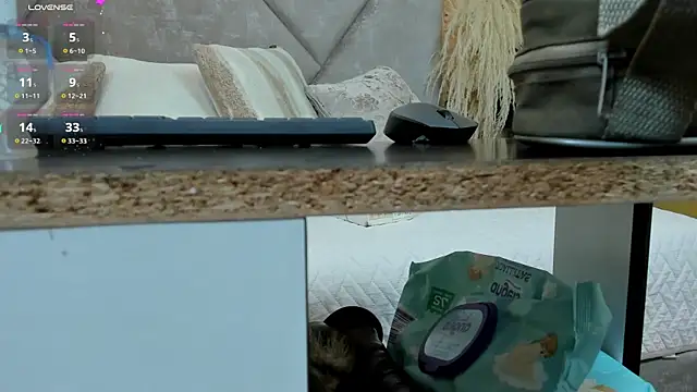 Snapshot of Brunnette_Sensation chatting on 27, 11, 2025 Brunnette Sensation online show from 27, 11, 2025