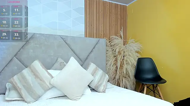 Brunnette Sensation online show from 25, 2, 2026