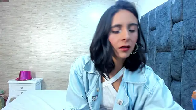 MiaAmore  online show from 28, 11, 2025