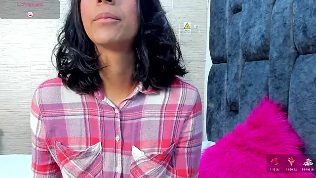 MiaAmore  online show from 14, 12, 2025