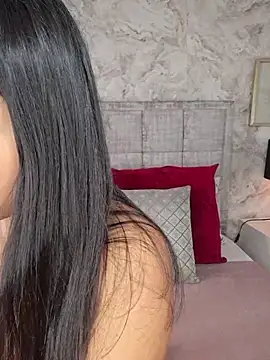 ashleythompson2025 online show from 9, 2, 2026