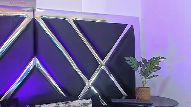 AlekRuizx online show from 23, 9, 2025