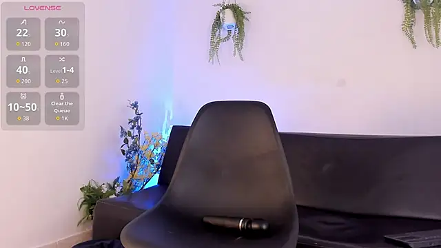 Snapshot of zarek_lux chatting on 9, 5, 2026 zarek lux online show from 9, 5, 2026