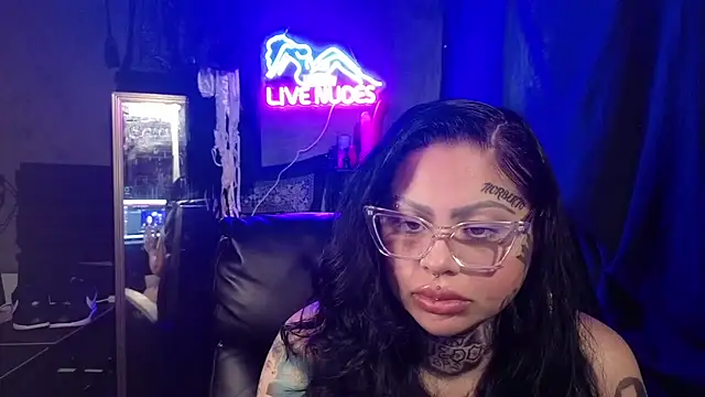 chicanachic13 online show from 22, 2, 2026