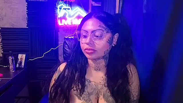 chicanachic13 online show from 13, 12, 2025