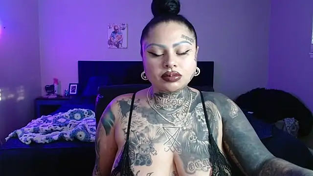 chicanachic13 online show from 24, 7, 2026