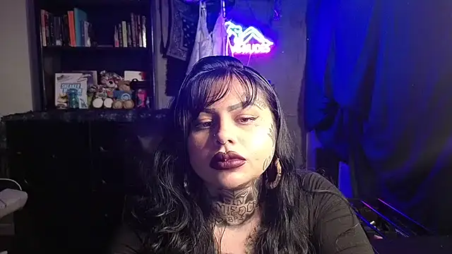 chicanachic13 online show from 11, 3, 2026