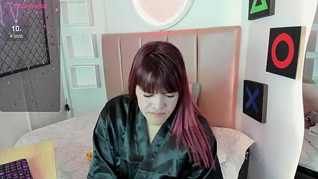 Snapshot of evaa_jones1 chatting on 25, 9, 2025 evaa jones1 online show from 25, 9, 2025
