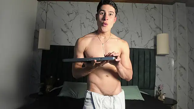 AustinJones  online show from 20, 4, 2026