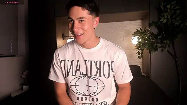 AustinJones  online show from 11, 4, 2026