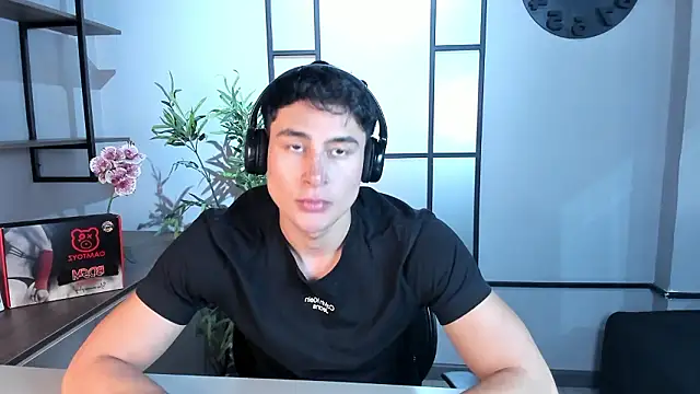 AustinJones  online show from 14, 2, 2026