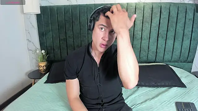 AustinJones  online show from 20, 2, 2026