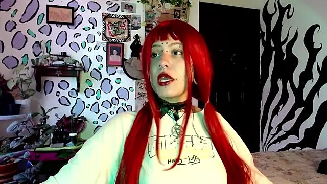 Snapshot of MistressMariam_ chatting on 5, 10, 2025 MistressMariam online show from 5, 10, 2025