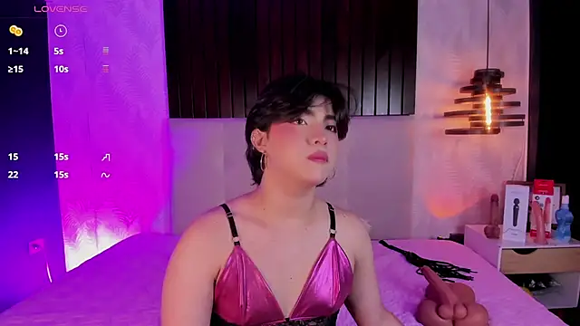 Creamy Angelo online show from 27, 11, 2025