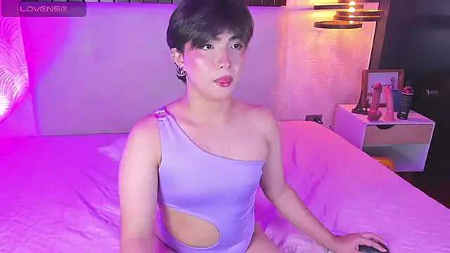 Creamy Angelo online show from 9, 10, 2025