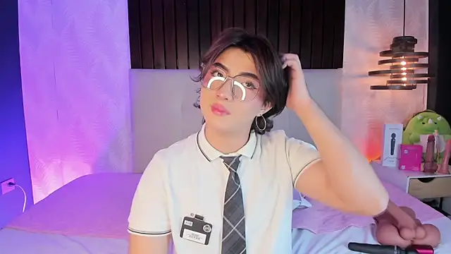 Creamy Angelo online show from 13, 2, 2026