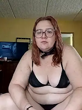 XEmoxkittyx online show from 13, 5, 2026