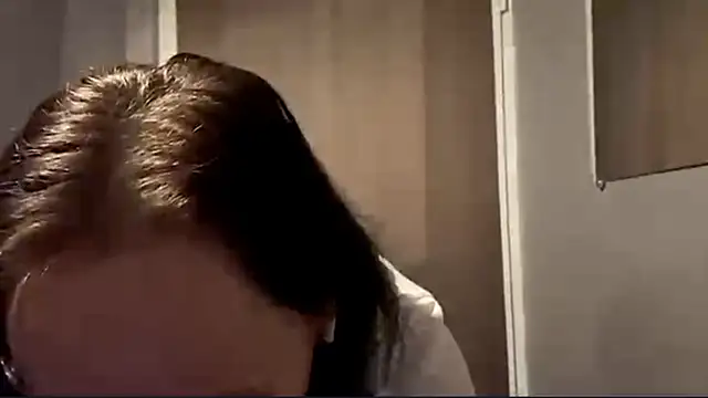 KellySayli online show from 7, 10, 2025
