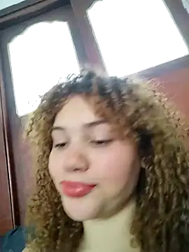 SirenRouge 69 online show from 9, 2, 2026