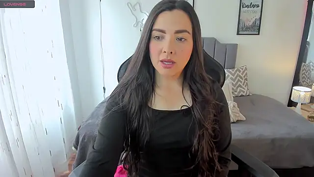 amaia monet online show from 12, 10, 2025