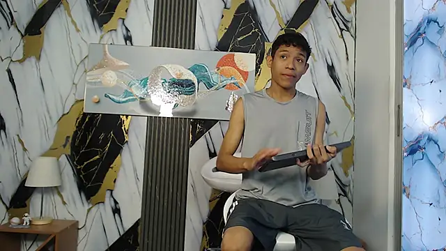 BEAUTY BOYS1 online show from 21, 2, 2026