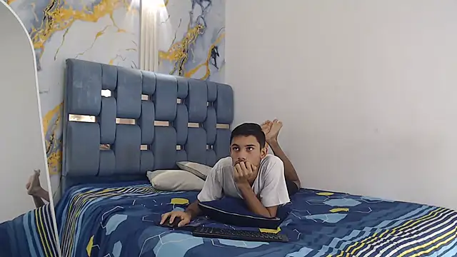 BEAUTY BOYS1 online show from 31, 3, 2026