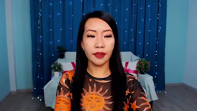 LiaPak online show from 9, 9, 2025