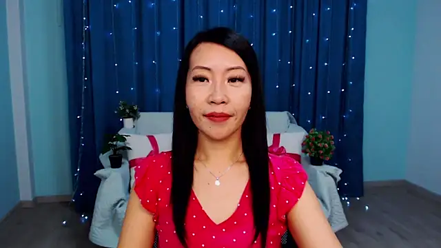 LiaPak online show from 6, 10, 2025