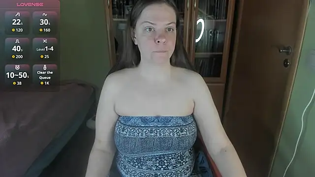 MiaLores online show from 6, 5, 2026