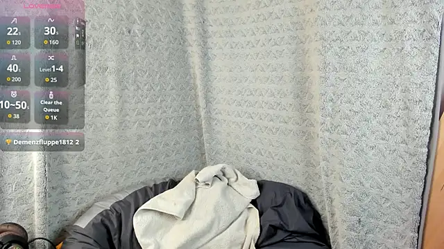 MiaLores online show from 2, 12, 2025