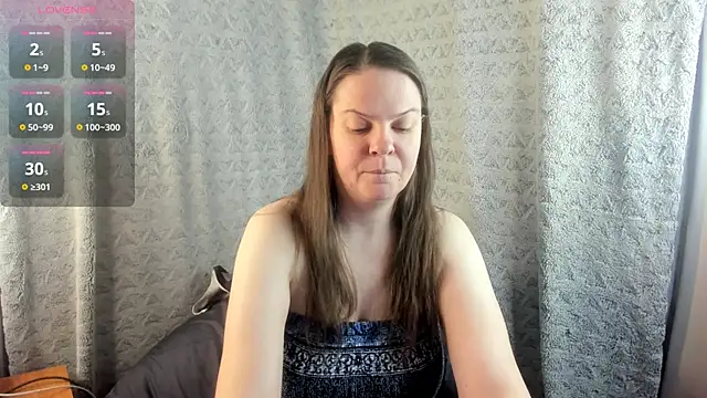 MiaLores online show from 10, 3, 2026