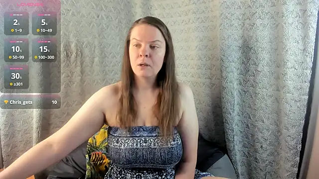 MiaLores online show from 11, 2, 2026