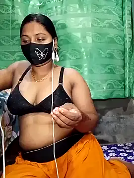 Snapshot of Mistompa24 chatting on 9, 5, 2026 Mistompa24 online show from 9, 5, 2026