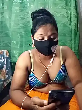 Snapshot of Mistompa24 chatting on 27, 4, 2026 Mistompa24 online show from 27, 4, 2026