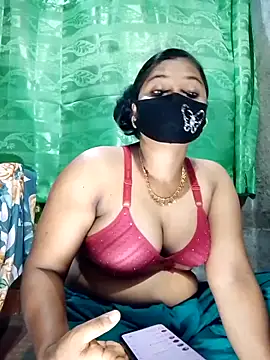 Snapshot of Mistompa24 chatting on 8, 5, 2026 Mistompa24 online show from 8, 5, 2026