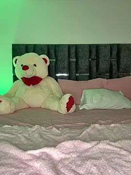 Bella-kim- online show from 10, 3, 2026