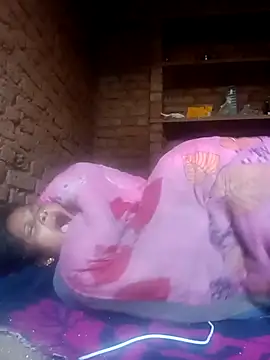 Snapshot of cute_diya_12 chatting on 13, 1, 2026 cute diya 12 online show from 13, 1, 2026