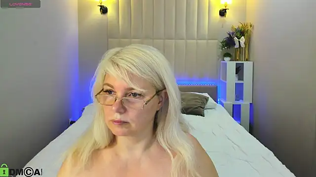 Hella Fabel online show from 15, 6, 2026