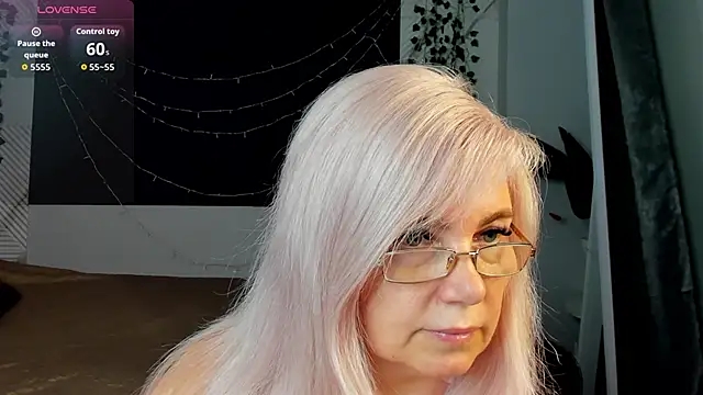 Hella Fabel online show from 8, 5, 2026