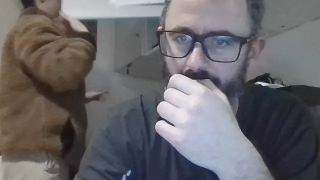 Snapshot of whatYwantMorrre chatting on 26, 11, 2025 whatYwantMorrre online show from 26, 11, 2025