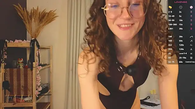 laracroftmansion online show from 12, 11, 2025