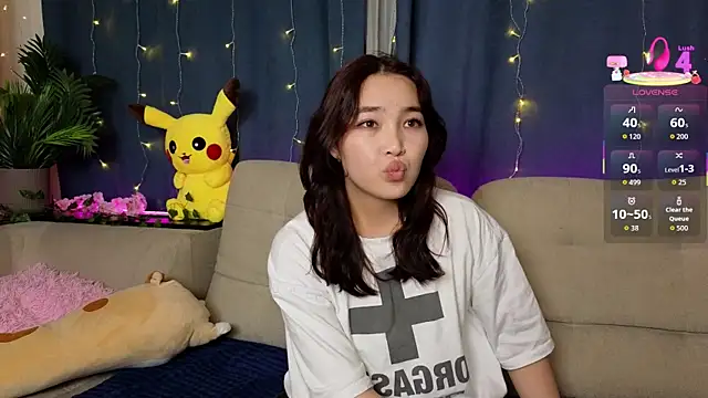 Snapshot of ColettaMejias chatting on 12, 11, 2025 ColettaMejias online show from 12, 11, 2025