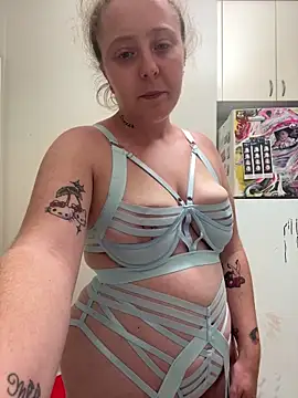 spankmykittyhehe online show from 30, 9, 2025