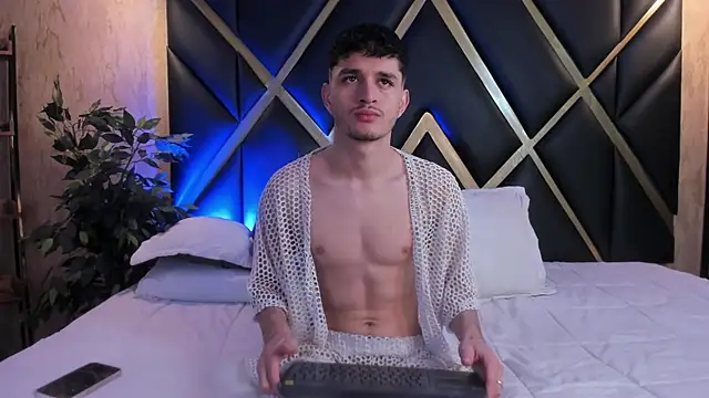 LiamMuller online show from 11, 11, 2025