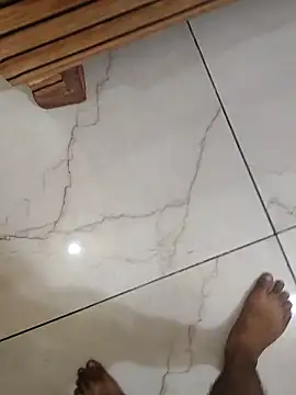 Hot modal online show from 21, 10, 2025