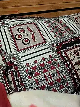 Hot modal online show from 28, 11, 2025