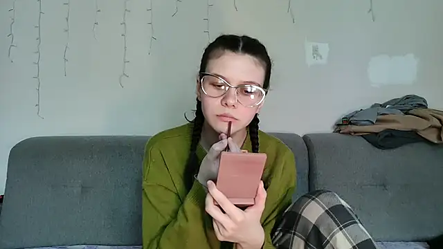 Snapshot of LaVostraDorothy chatting on 9, 5, 2026 LaVostraDorothy online show from 9, 5, 2026