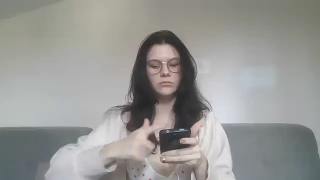 LaVostraDorothy online show from 13, 11, 2025