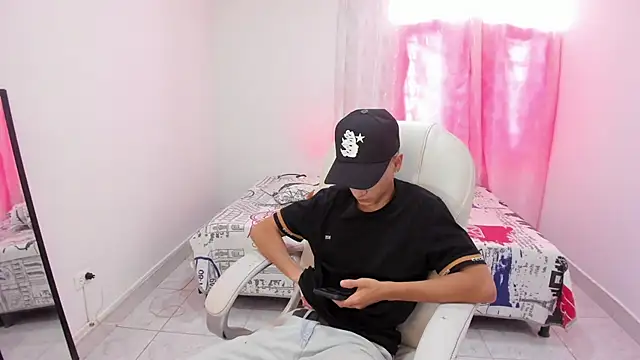 Aron Boyy online show from 23, 9, 2025