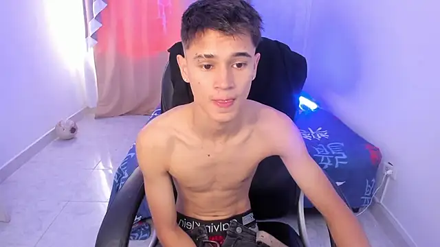 Aron Boyy online show from 13, 11, 2025